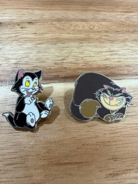 Disney Cats pins